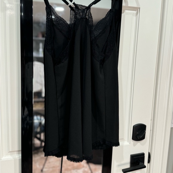 Razor back black lace trim top size small - Picture 2 of 13